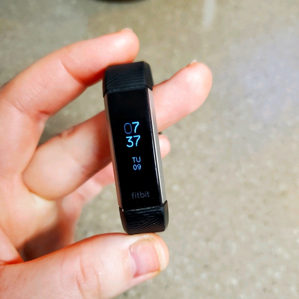 Fitbit Alta HR